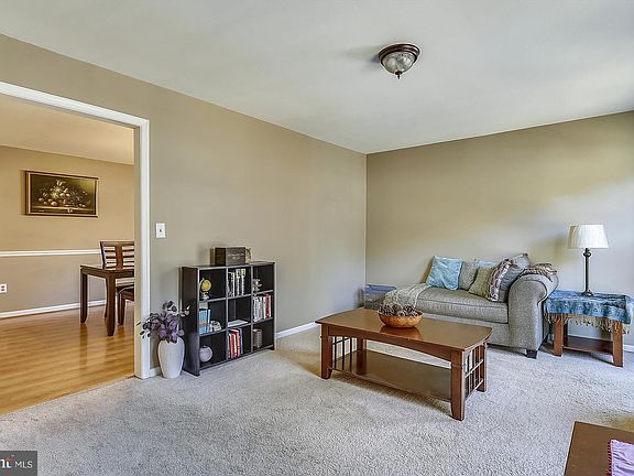 4th image of 13736 Moccasin Ct