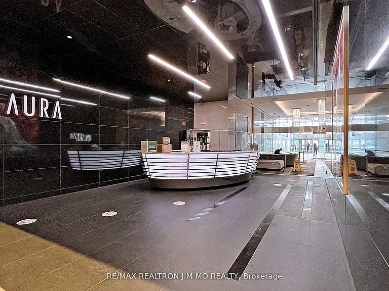 386 Yonge St #2508 — Photo 31