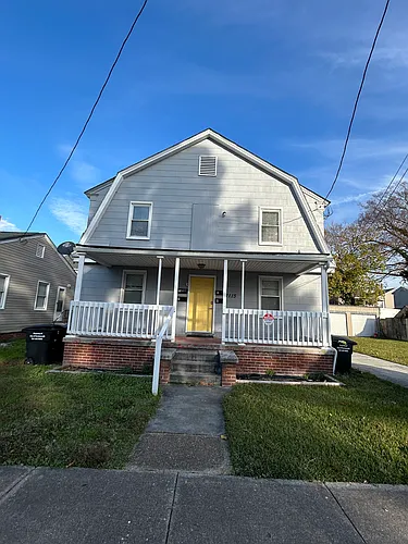 1115 6th St Photo 1