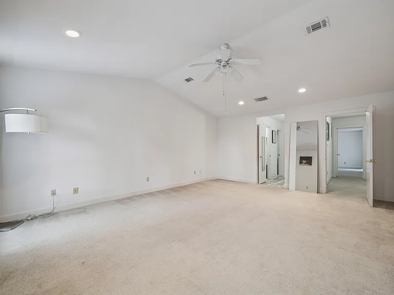 880 Tully Rd #13 — Photo 16