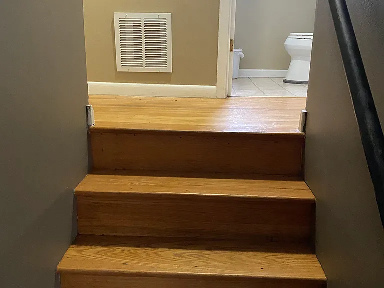 512 McCarthy St — Photo 16