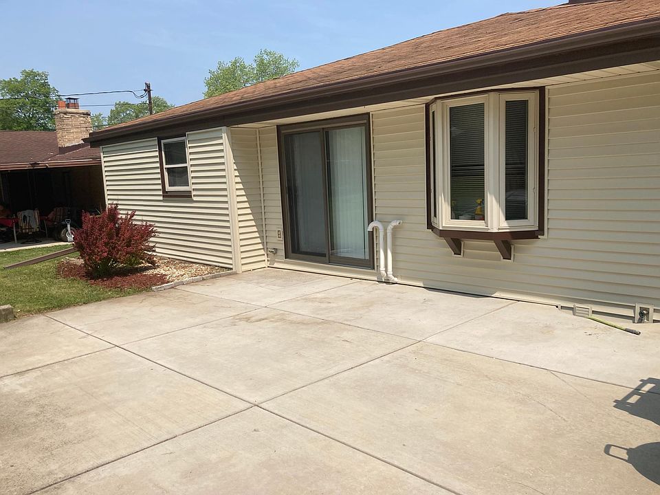 1st image of 6531 W Leroy Ave
