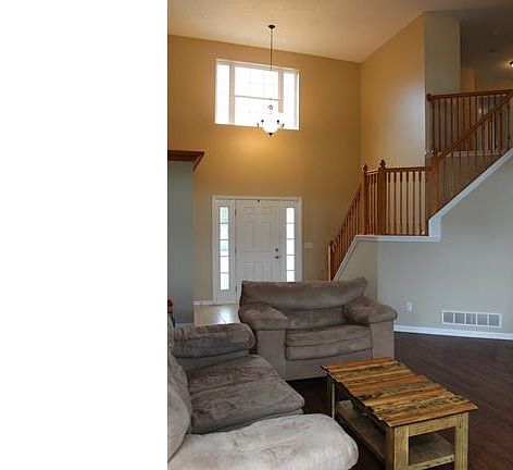 3rd image of 691 Cornwallis Ct
