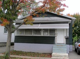 38 Peckham St, Rochester, NY 14621