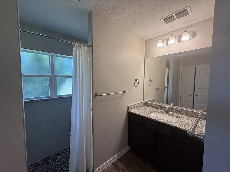 230 Wisconsin Ave — Photo 14