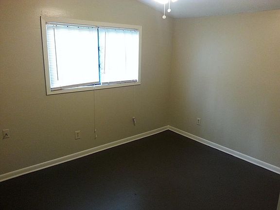 5th image of 4987 Vickie Dr