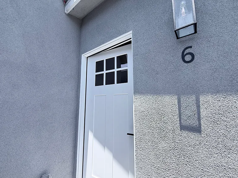 440 Denby St #6 — Photo 2