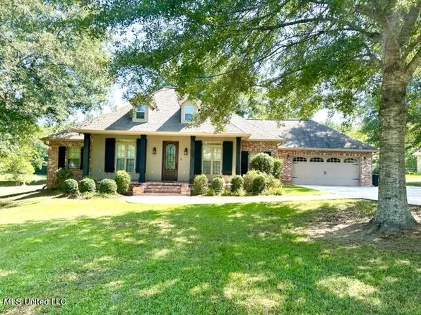 3 Logan Dr, Carriere, MS 39426