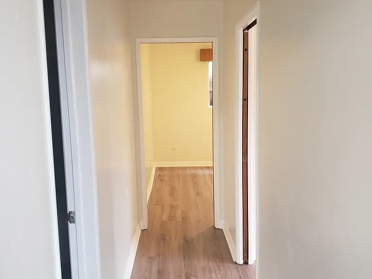 5820 Lauretta St — Photo 10