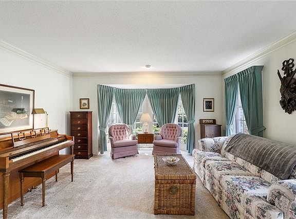 5th image of 5209 W 83rd St