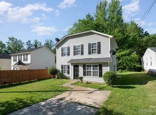 721 Dawn Cir, Charlotte, NC 28213