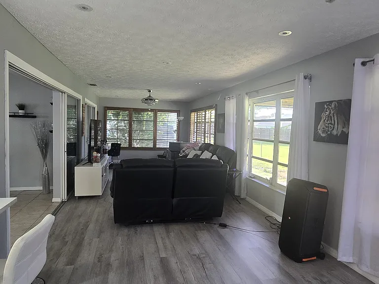 1116 SE Menores Ave — Photo 12