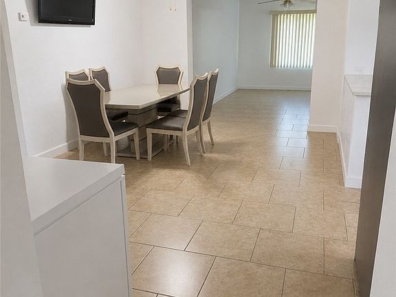 3rd image of 3502 Seminole Ave