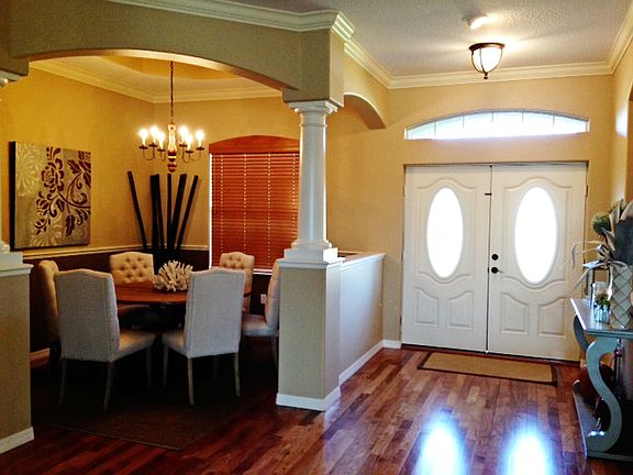 Entry / Dining Room