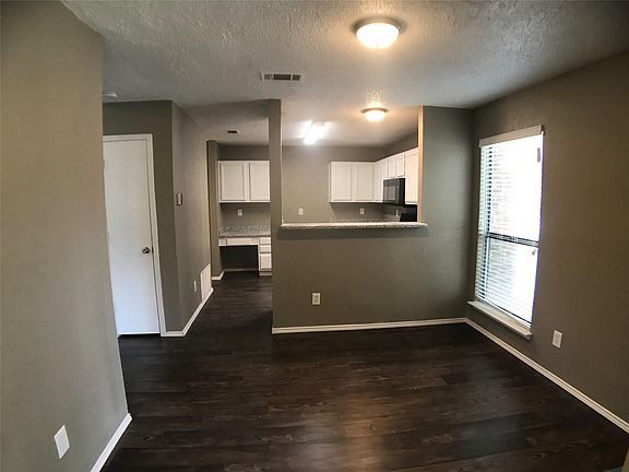 5th image of 9912 Plainfield Dr #9912