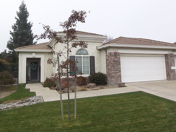 2nd image of 3415 Oak Shores Dr