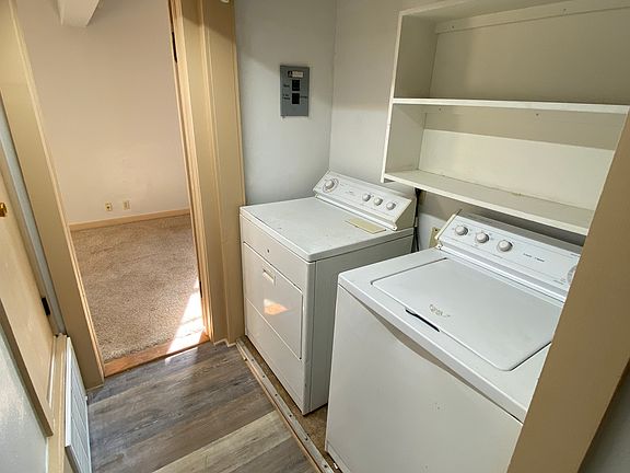 5th image of 1111 W 8th Ave