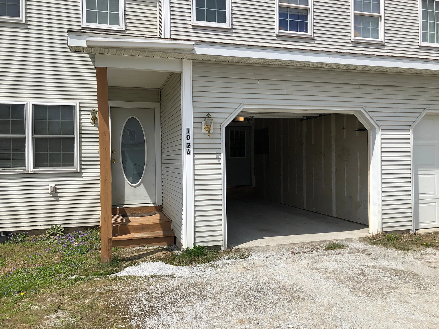 3 bed, 2.5 bath, 1650 sqft, $2,650 — Photo 2