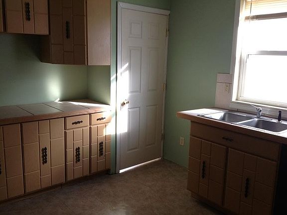 3rd image of 16 Shaver Street # Fl 1ST