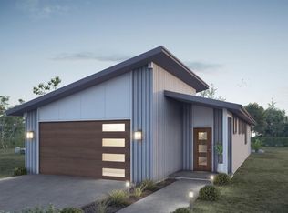 63901 Hunters Cir, Bend, OR 97701