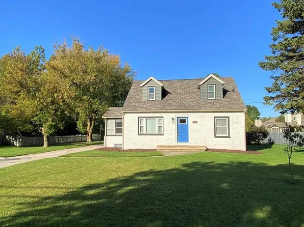 5925 Jefferson Ave, Midland, MI 48640