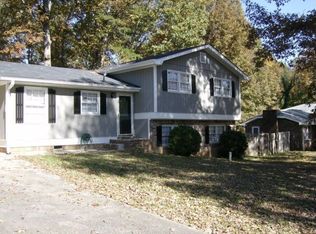 2885 Barrett Ct, Powder Springs, GA 30127