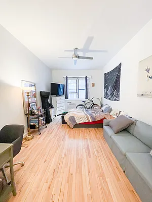 Rented by Urban Real Estate Inc | media 23