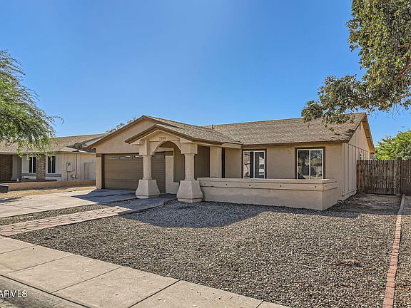 3rd image of 7201 W CATALINA Drive