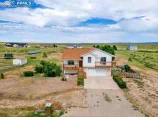 1822 N Rough Rock Ln, Pueblo West, CO 81007