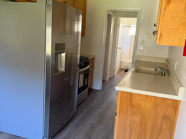 4515 Cypress Ave #B — Photo 23