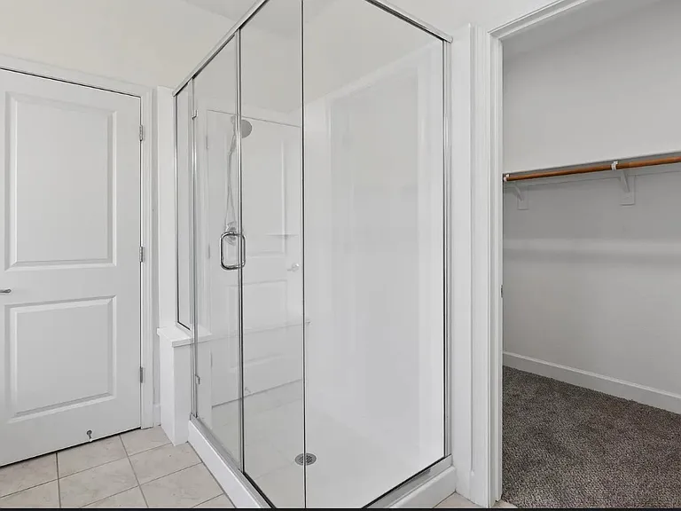 532 E Isidoro Ave — Photo 6