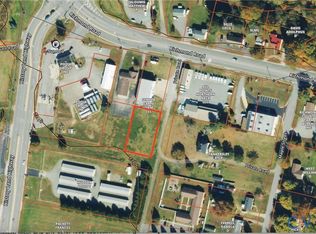 Richmond Rd, Warsaw, VA 22572