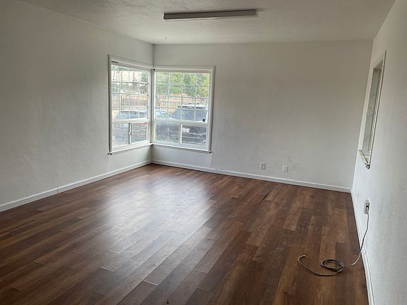 3rd image of 5193 El Paraiso Ave #5