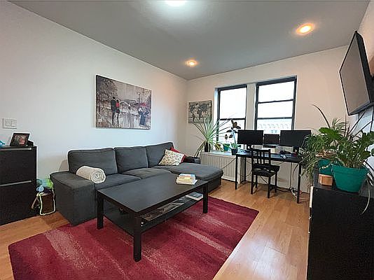 2nd image of 2808 35th St APT 6K