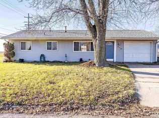 103 Gem St, East Peoria, IL 61611