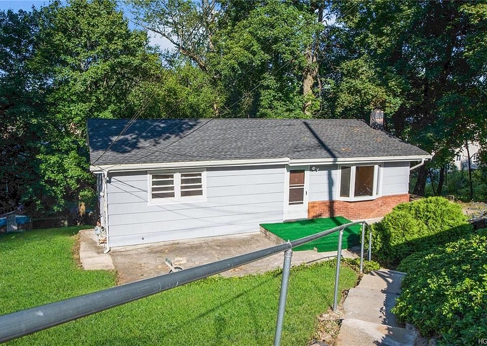 1st image of 225 Endicott Ave