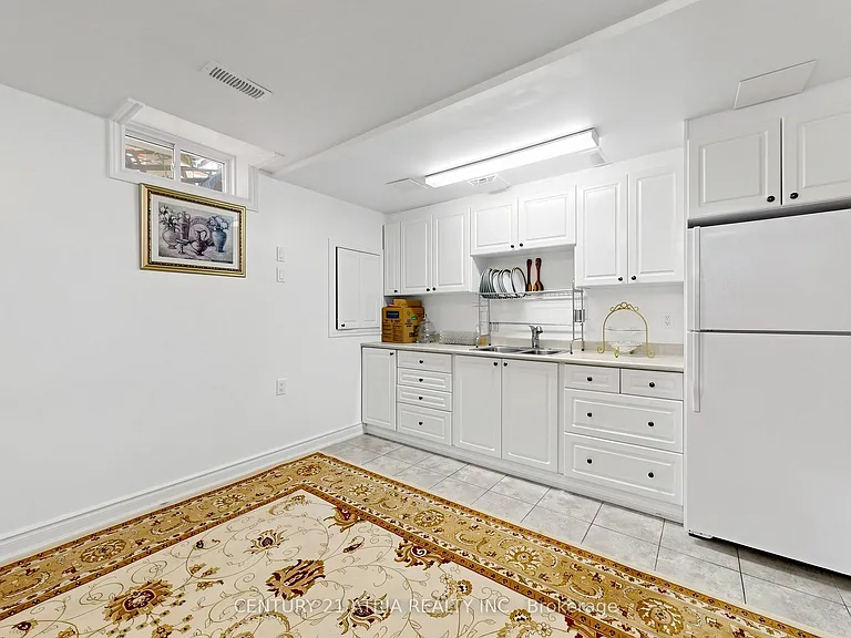 15 Paulgrave Ave — Photo 26