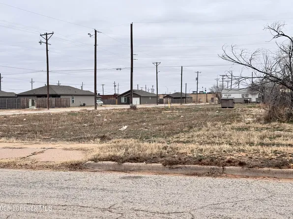 3022 E 2nd Pl, Lubbock, TX 79403