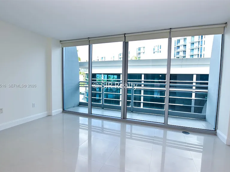 2950 NE 188th St #336 — Photo 6