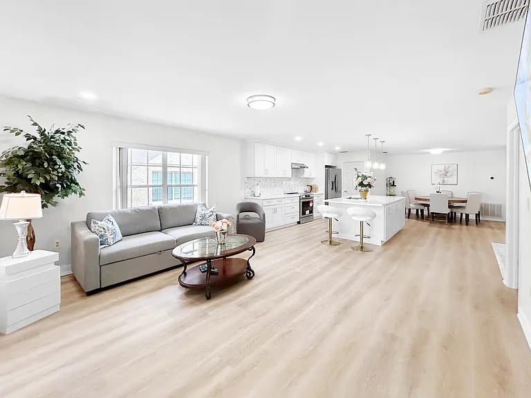 509 N Archer St — Photo 4