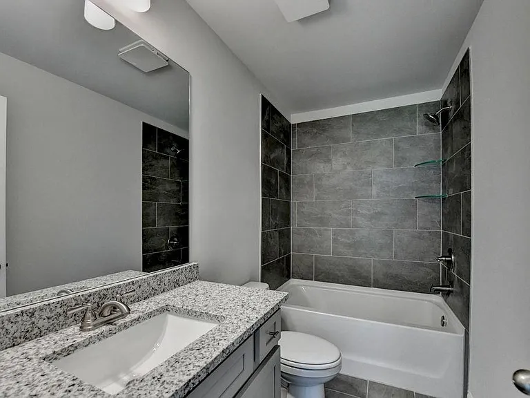 7309 Yewtree Dr — Photo 28