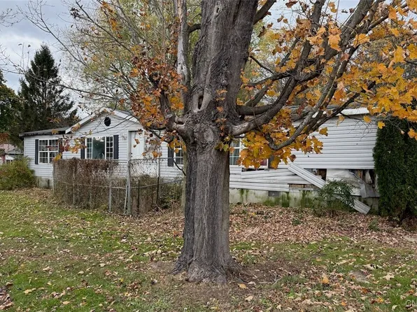 28 Honey Hill Rd #26, Fulton, NY 13069