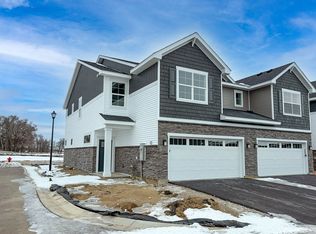 19948 Hunters Rdg, Rogers, MN 55374