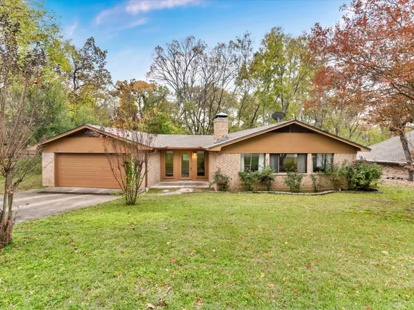 114 Hideaway Ln E, Hideaway, TX 75771