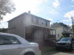 52 Van Voorhis Ln, Van Voorhis, PA 15366