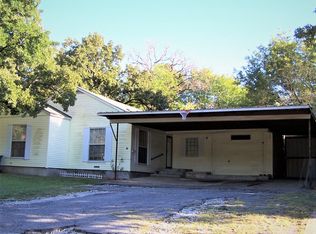 36 Vaughn Dr, Denison, TX 75020