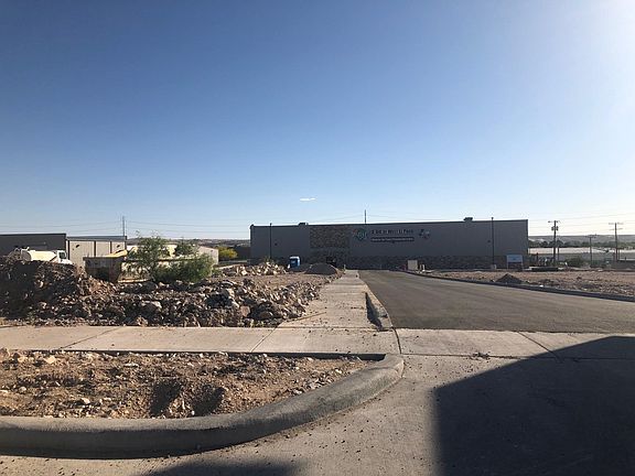 3rd image of 4545 Osborne Dr
