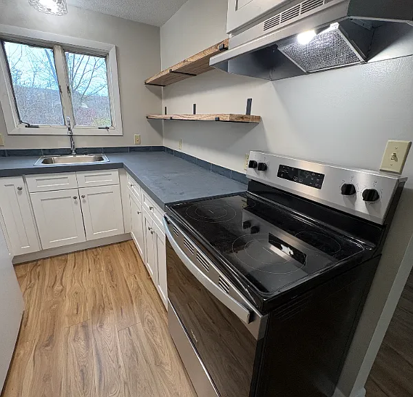 26 Hadley Rd #28 — Photo 1