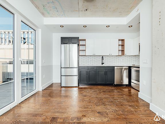3rd image of 31-19 37th St #5AL
