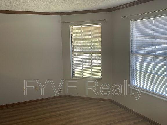 4th image of 12436 Swallowhawk Ct W